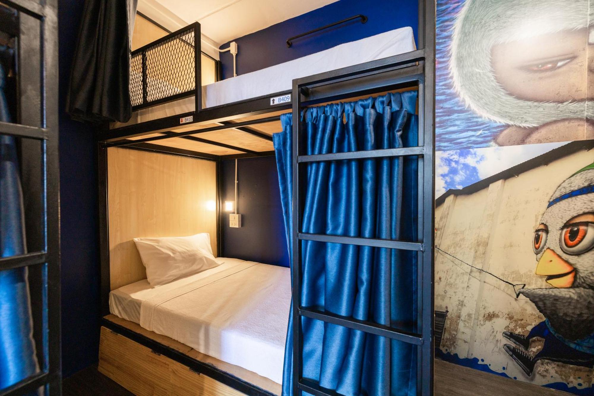 Marco Polo Phuket Poshtel & Bistro Hostel Стая снимка