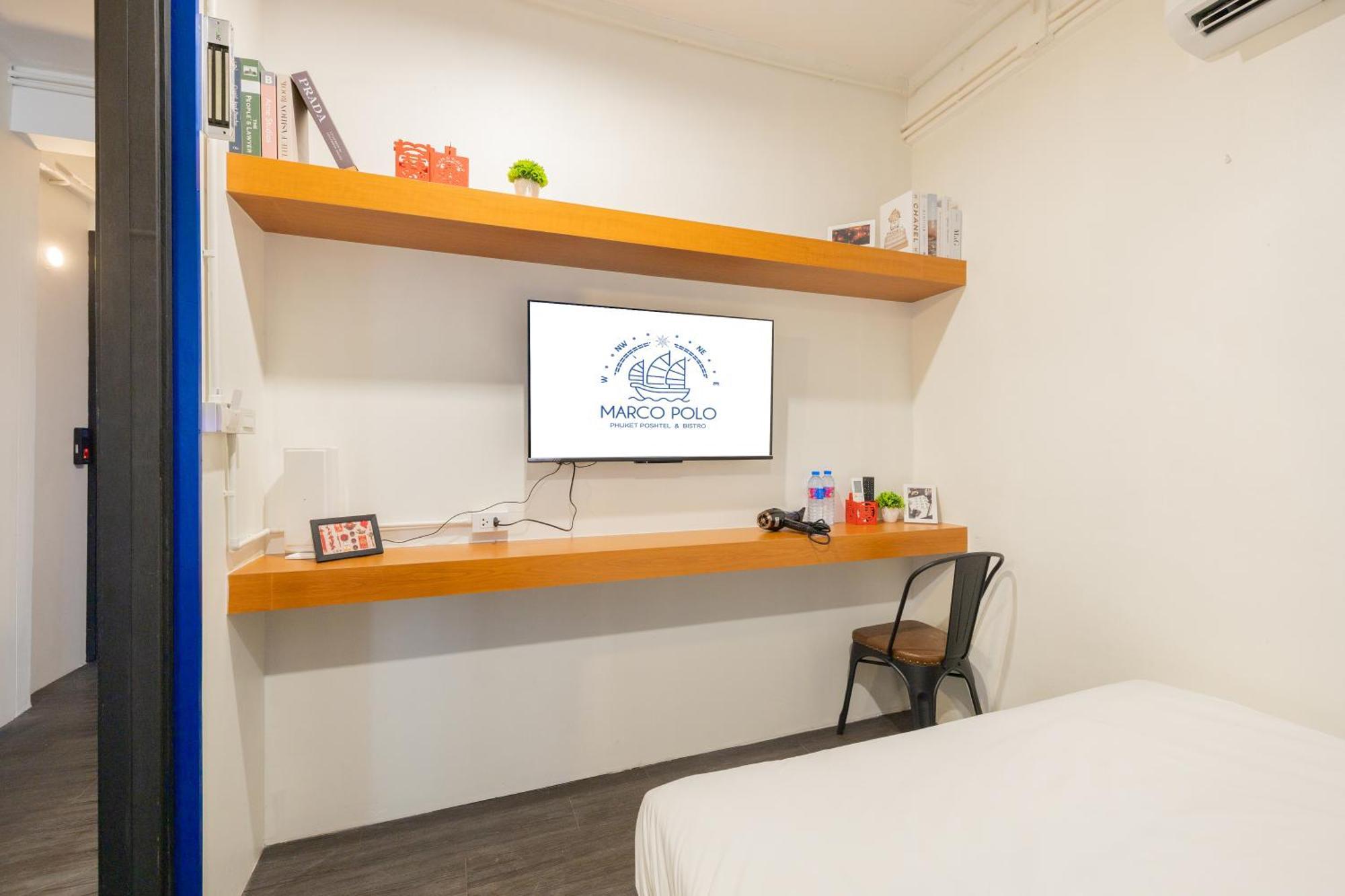 Marco Polo Phuket Poshtel & Bistro Hostel Стая снимка