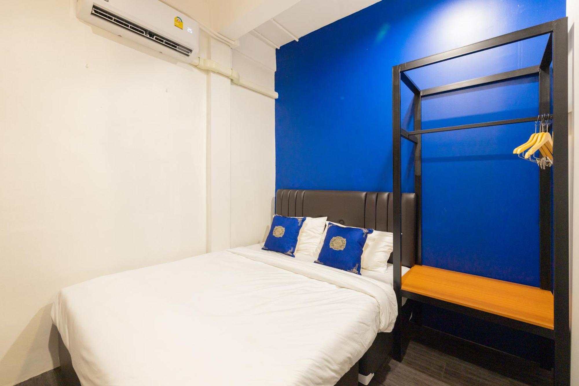 Marco Polo Phuket Poshtel & Bistro Hostel Стая снимка
