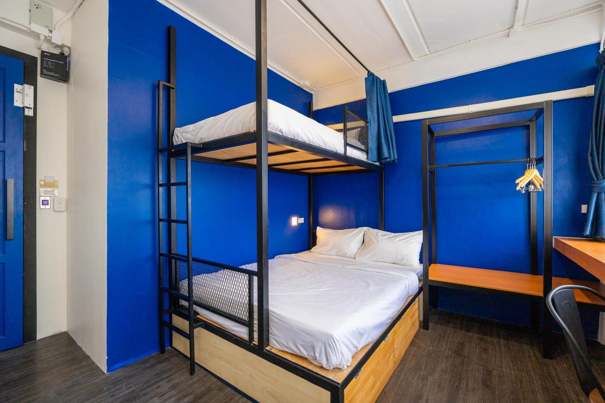 Marco Polo Phuket Poshtel & Bistro Hostel Стая снимка